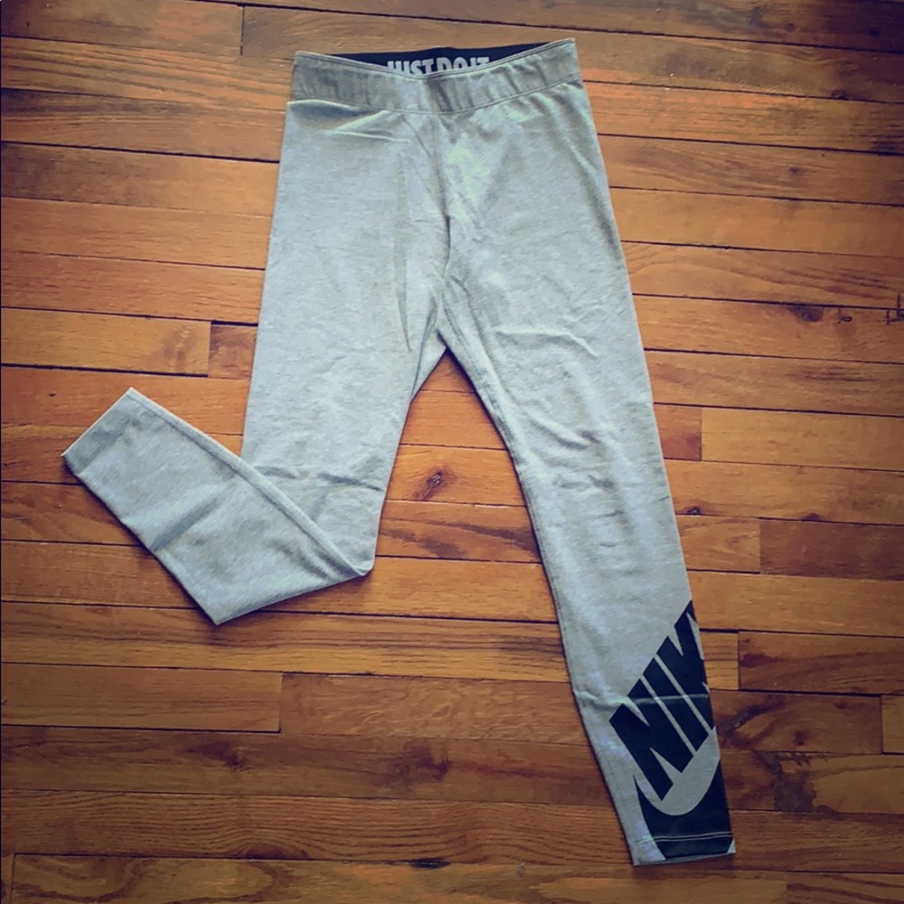 Nike leggings